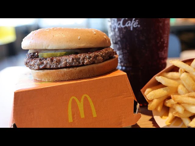 ⁣Understanding how E.coli spreads after McDonald's Quarter Pounder outbreak