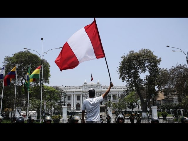 ⁣Paro nacional: Manifestantes continúan llegando al Congreso