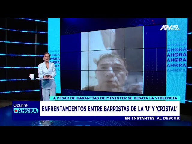 ⁣Barristas de Universitario y Cristal se enfrentan previo al partido en el Estadio Nacional