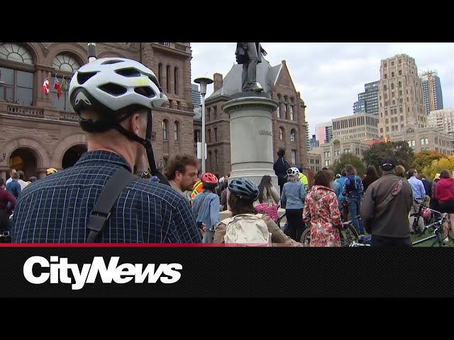 ⁣'Stay in your lane': cyclists rally against Ford government's new bill