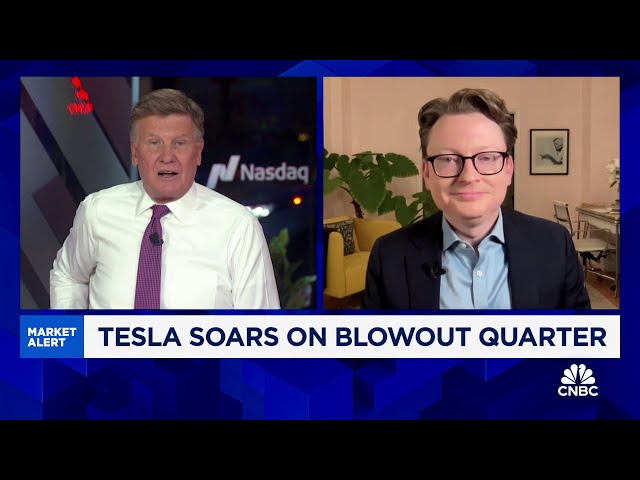 ⁣WSJ's Tim Higgins on Tesla's blowout quarter: This is back to a growth story