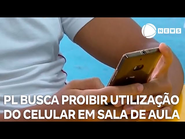 ⁣Projeto de Lei busca proibir utilização do celular em sala de aula