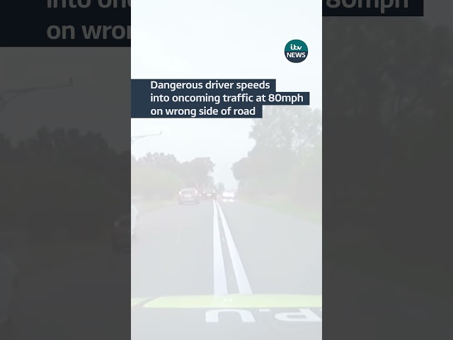 ⁣Dangerous driver speeds into oncoming traffic at 80mph on wrong side of road #itvnews #shorts