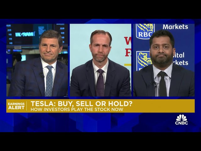 ⁣Here's Tesla's bull and bear case following its earnings stock pop