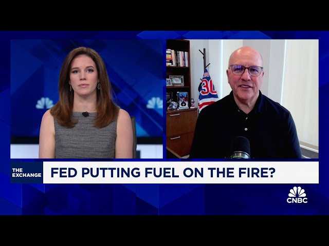 ⁣The Fed is 'putting fuel on the fire' with rate cuts, says Richard Bernstein Advisors'