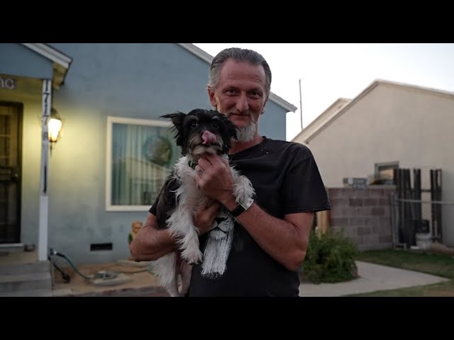 ⁣After 11 months apart, a Bakersfield dog owner reunites with his service dog