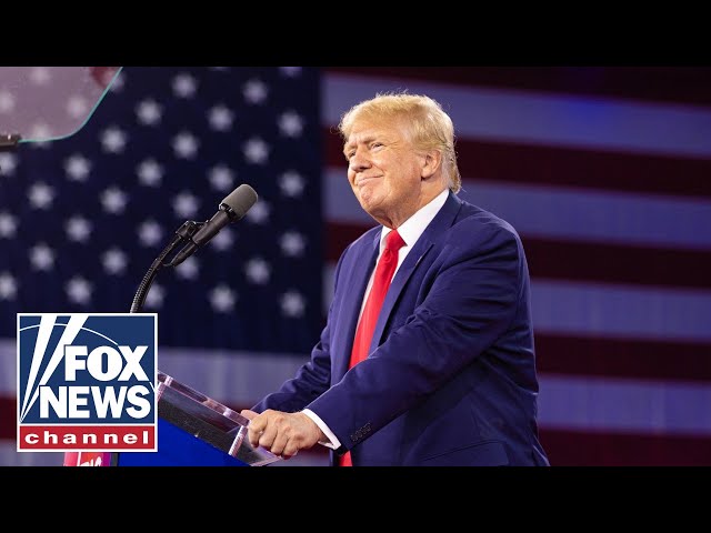 ⁣WATCH LIVE: Donald Trump holds rally in Tempe, AZ