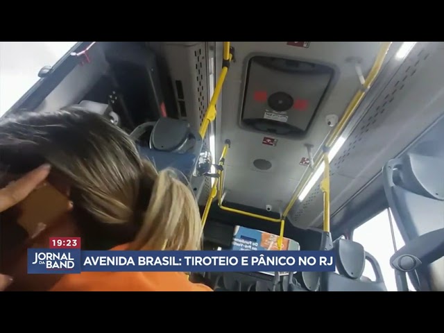 ⁣Avenida Brasil: tiroteio e pânico no Rio de Janeiro