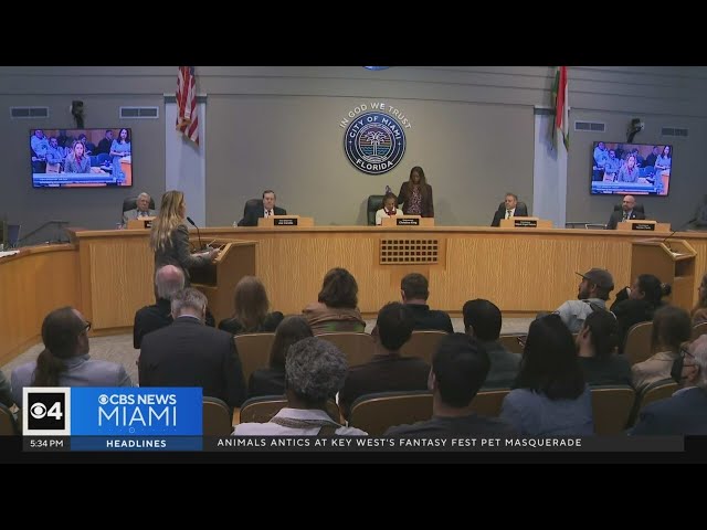 ⁣Suarez vetoes Miami Commission's lifetime pension