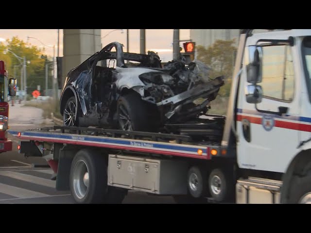 ⁣Four dead, one rescued following fiery EV crash in Toronto