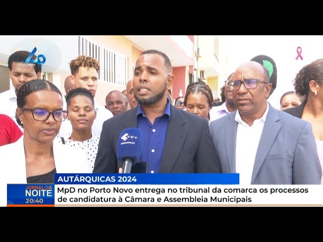 ⁣MpD no Porto Novo entrega no tribunal da comarca os processos de candidatura à Câmara e AM