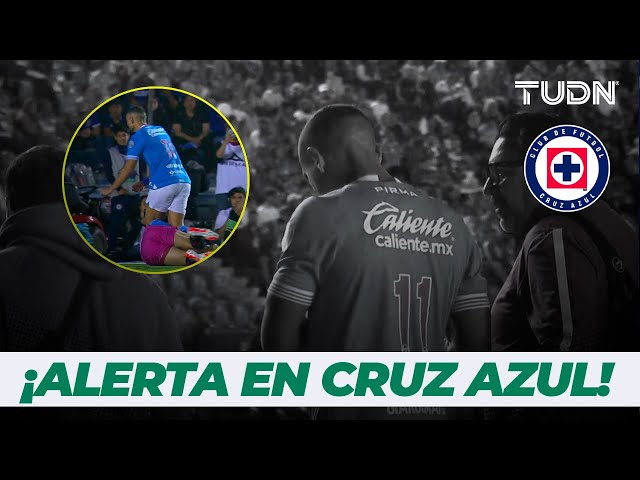 ⁣¡Alerta en Cruz Azul! ¡Giakoumakis apunta a perderse el duelo ante Pumas... por lo menos! | TUDN