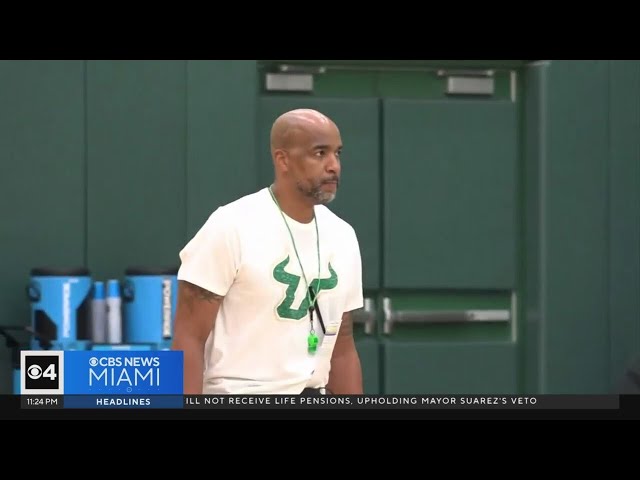 ⁣USF men's basketball coach Amir Abdur-Rahim dies at 43