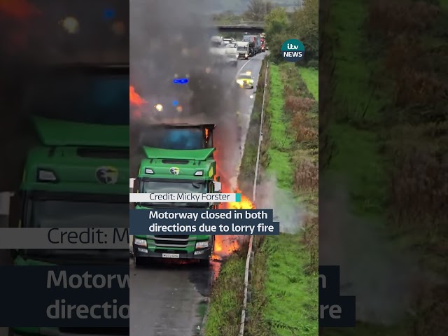 ⁣Moterway closed in both directions due to lorry fire #itvnews #shorts