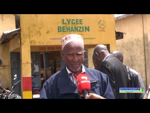 ⁣Lycée Behanzin (Dalaba) manque de tout ou presque: suivez M. Abdoulaye Barry, trésorier de l'A