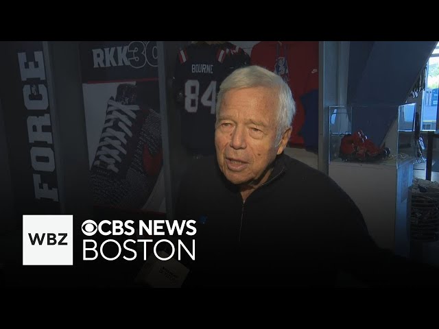 ⁣Patriots owner Robert Kraft doesn't discuss team's struggles after unveiling new Air Force