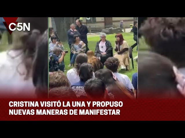 ⁣CRISTINA VISITÓ LA UNA Y PROPUSO NUEVAS MANERAS DE MANIFESTAR