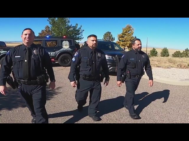 ⁣Aurora police recruiting unit earn FOX31's Officer of the Month award