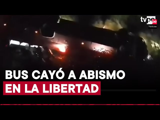 ⁣La Libertad: bus se despista y cae abismo