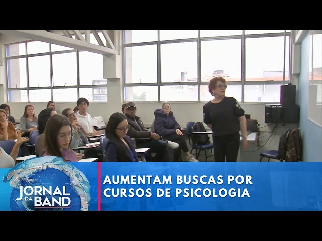 ⁣Procura por graduações de psicologia disparam nas universidades brasileiras | Jornal da Band