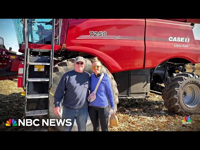 ⁣Iowa farmers help neighbors in need