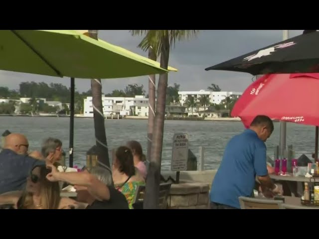 ⁣Shuckers closing after 35 years on downtown Miami waterfront