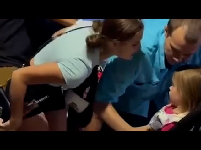 ⁣Woman appears to scream in a child's face outside Kamala Harris rally in Texas