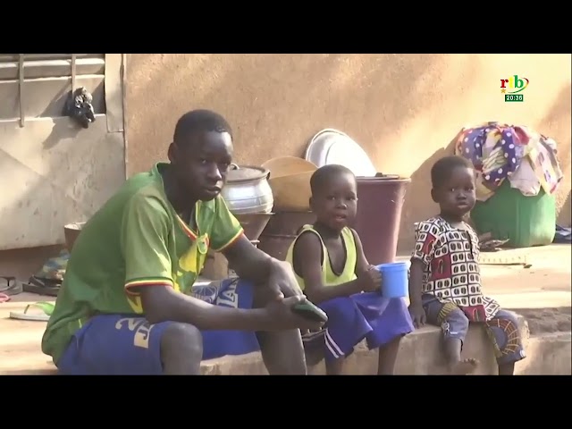 ⁣Actualités AES/ Mali :  Visite des écoles occupées par les victimes d’inondation