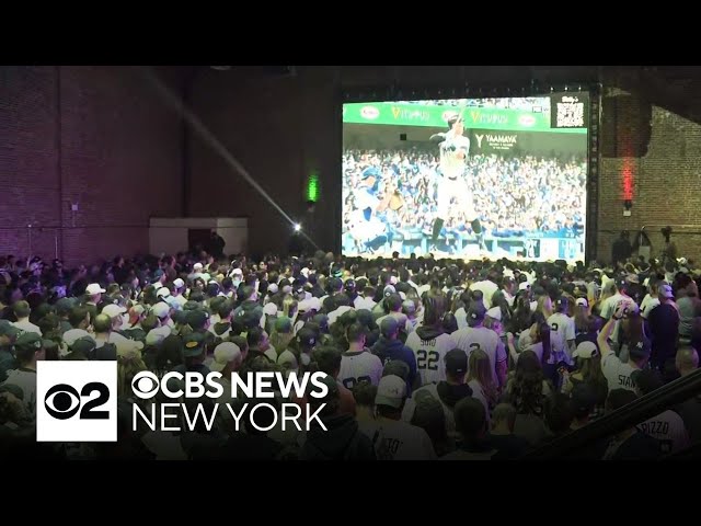 ⁣Hopeful Yankees fan pack Billy's Bar for World Series Game 2 watch party