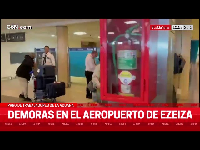 ⁣PARO de TRABAJADORES de la ADUANA: DEMORAS en EZEIZA