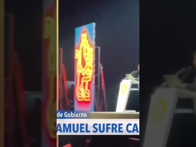 ⁣Hija de gobernador Samuel García sufre caída durante informe