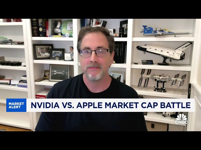 ⁣Nvidia earnings need to show demand is there and growing, says Bernstein's Stacy Rasgon