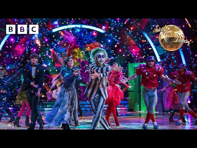 ⁣Strictly Halloween Week: Pros Beetlejuice Dance  - BBC