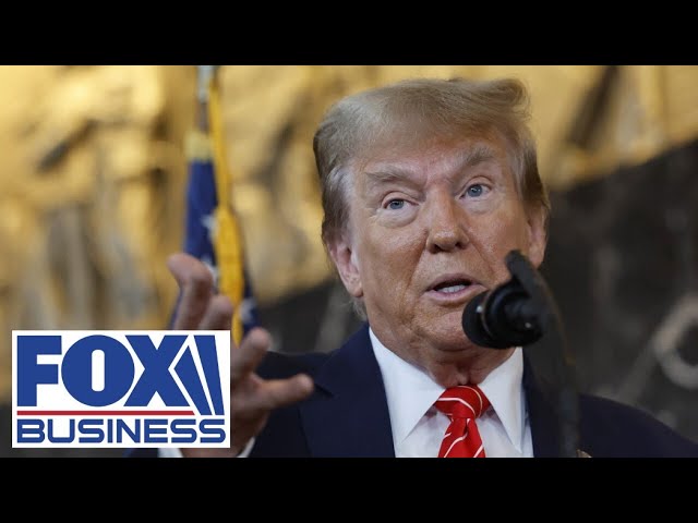 ⁣Live: Trump delivers remarks to press in Florida