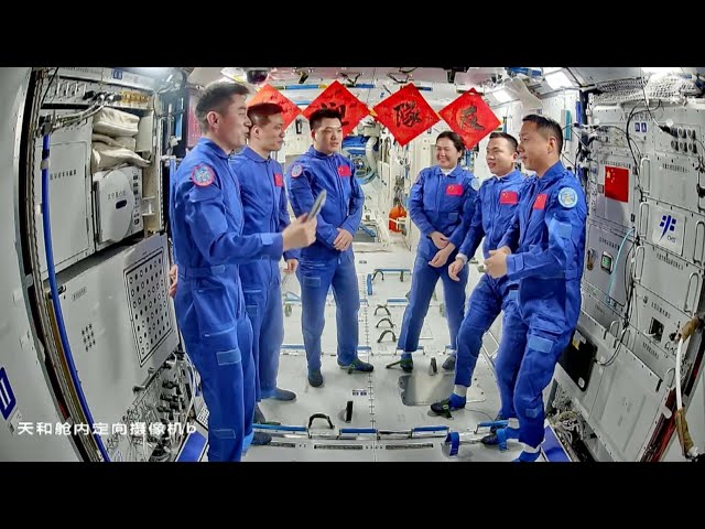 Shenzhou-19 crew meets with Shenzhou-18 taikonaut trio