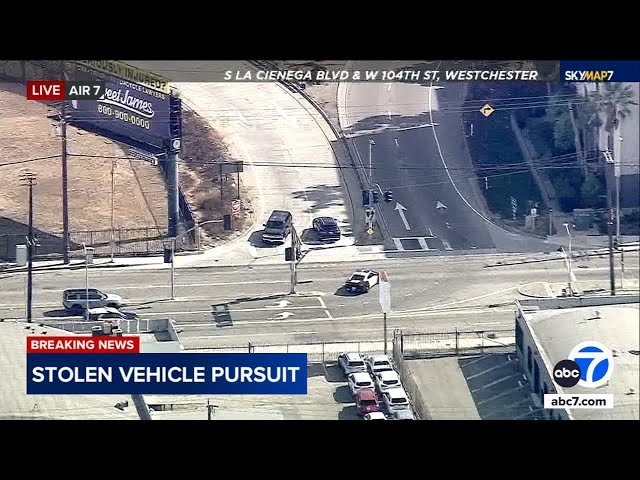 ⁣Suspect drives wrong way on freeway during Inglewood area police chase