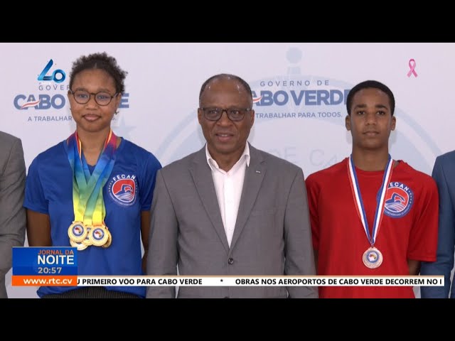 ⁣Governo homenageia atletas de natação pela conquista de 19 medalhas no campeonato africano