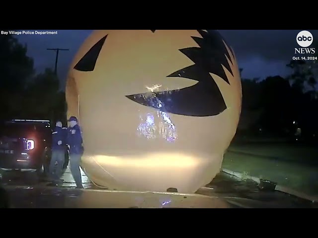 ⁣Cop 'attacked' by giant inflatable runaway Halloween pumpkin in Ohio