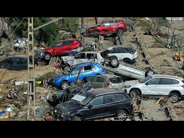 ⁣Rescue operations still underway after floods in Spain, at least 95 dead