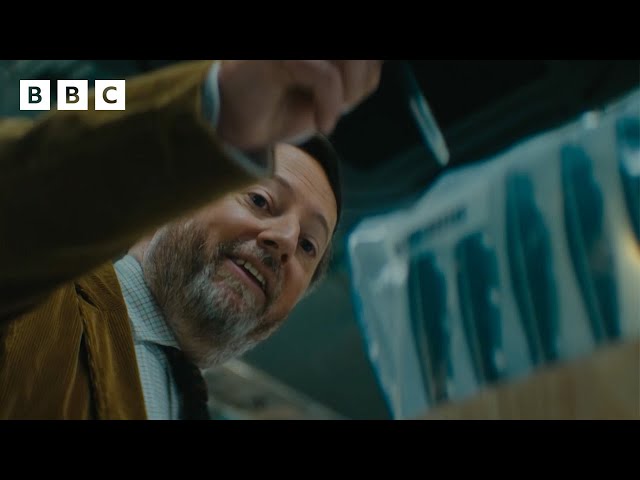 ⁣Solving the final case  | David Mitchell in Ludwig - BBC