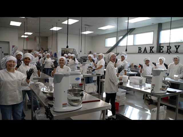 ⁣High school students preparing your favorite meal at the ROC Cafe & Bakery