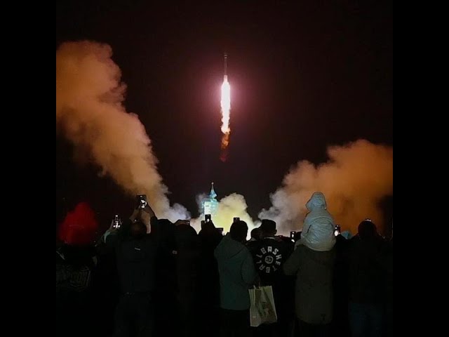 How does it feel to watch spaceship launch on-site?