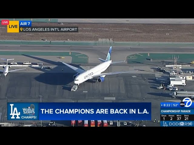 ⁣Dodgers arrive in LA as World Series champions!