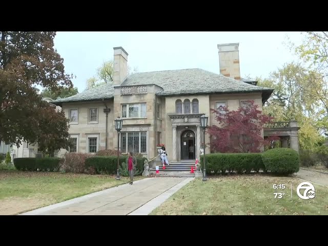 ⁣See inside the estate sale taking place at the historic Fisher Mansion in Detroit