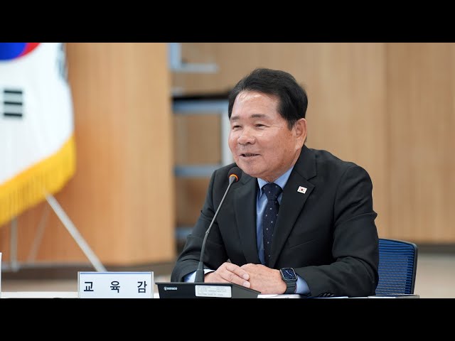 ⁣신경호 강원교육감, 학교 방문 중 전교조와 충돌로 입원 / 연합뉴스TV (YonhapnewsTV)