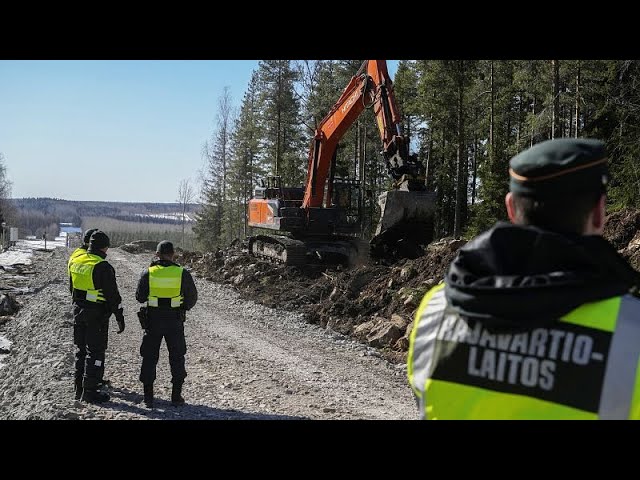 ⁣Finnland verstärkt Grenze zu Russland mit 200 Kilometer Stacheldrahtzaun