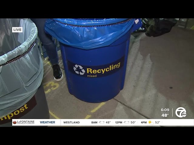 ⁣U-M fans hope to break recycling world record before game against Oregon with 'Recycle Bowl