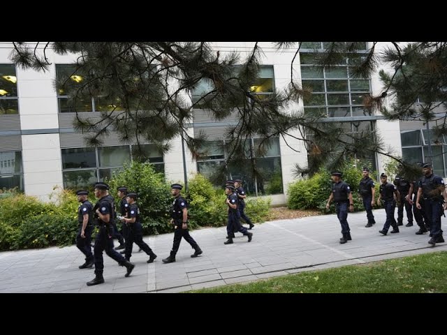 ⁣Five people seriously wounded in shootout linked to drug trafficking in France