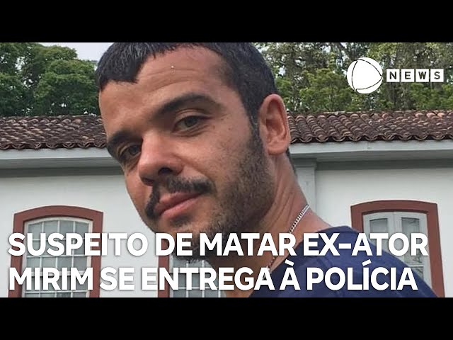 ⁣Um dos suspeitos de matar o ex-ator mirim João Rebello se entrega à polícia