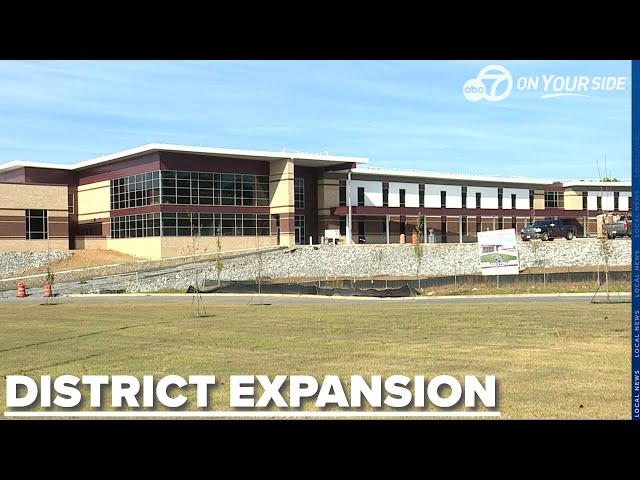 ⁣Benton School District's new middle school set to open next year, easing overcrowding